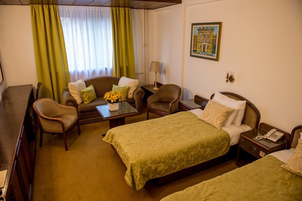 Hotel Grand Valjevo Exterior photo
